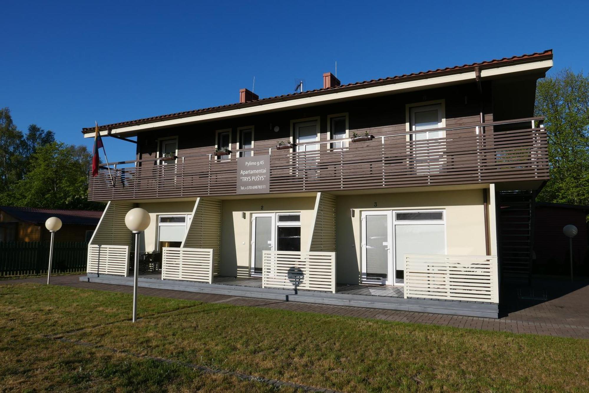 Apartamentai Trys Pusys Šventoji エクステリア 写真