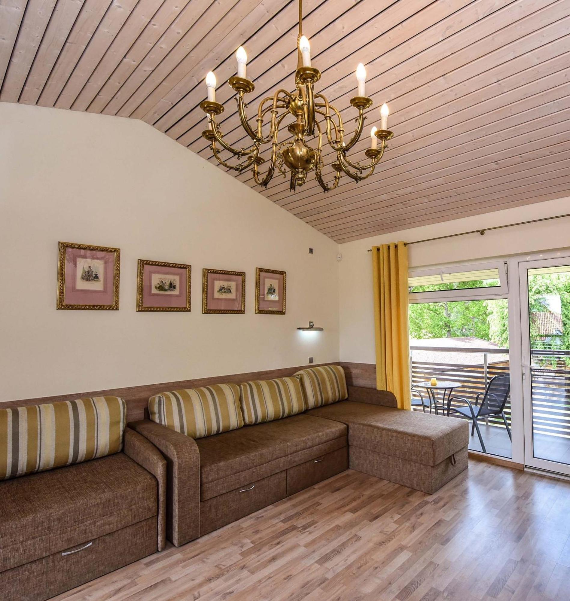 Apartamentai Trys Pusys Šventoji エクステリア 写真