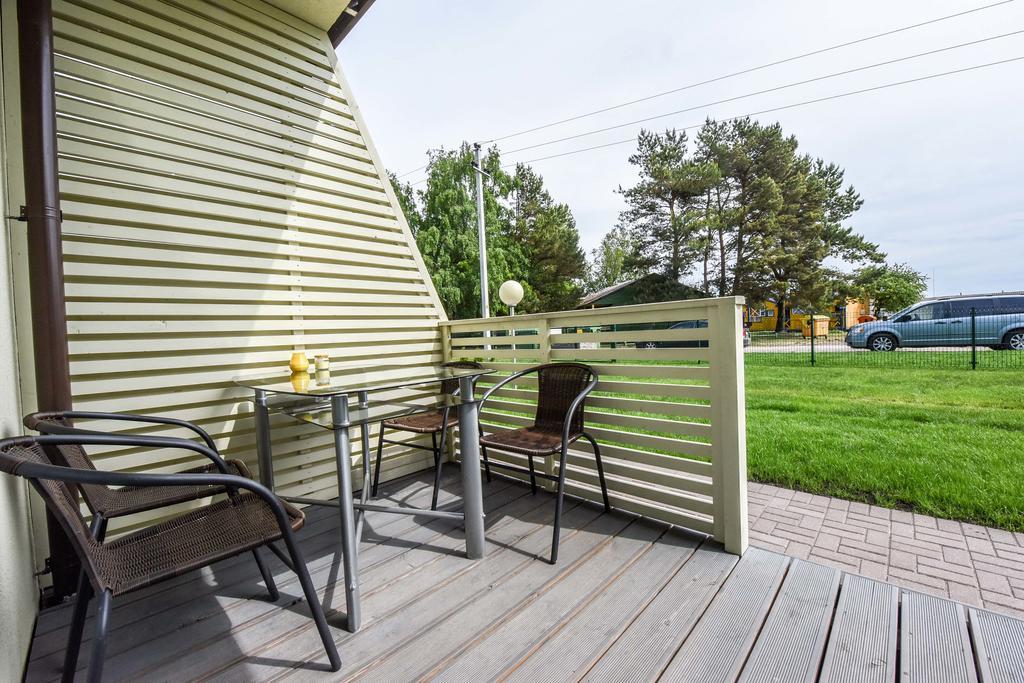 Apartamentai Trys Pusys Šventoji エクステリア 写真
