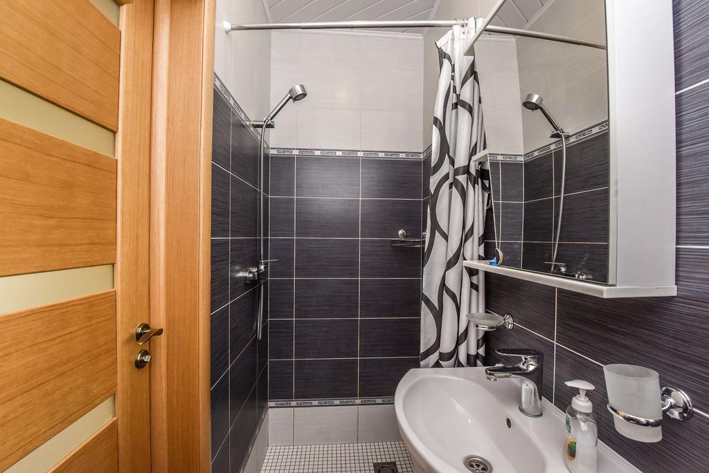 Apartamentai Trys Pusys Šventoji エクステリア 写真