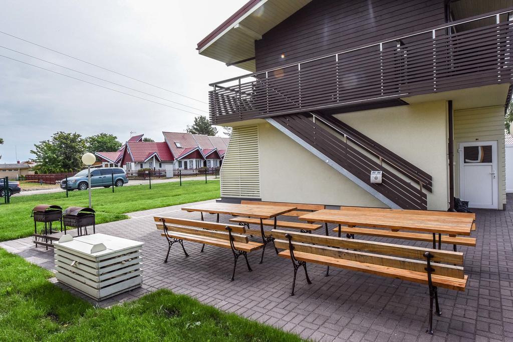 Apartamentai Trys Pusys Šventoji エクステリア 写真